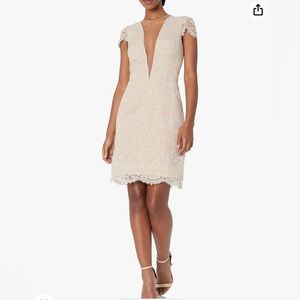 Dress the Population Peach Lace Aline mini dress Cap Sleeve Sequins Size M NWOT